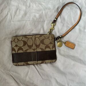 Coach Wristlet - brown